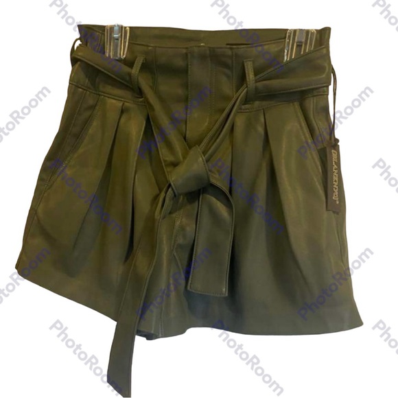 BlankNYC Leather shorts size 27 - Picture 1 of 3